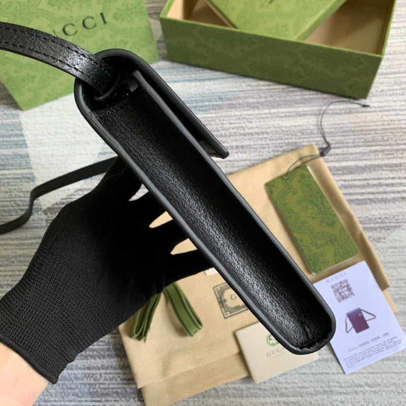 Interior view of statement elevated women's handbag – women's everyday handbag
