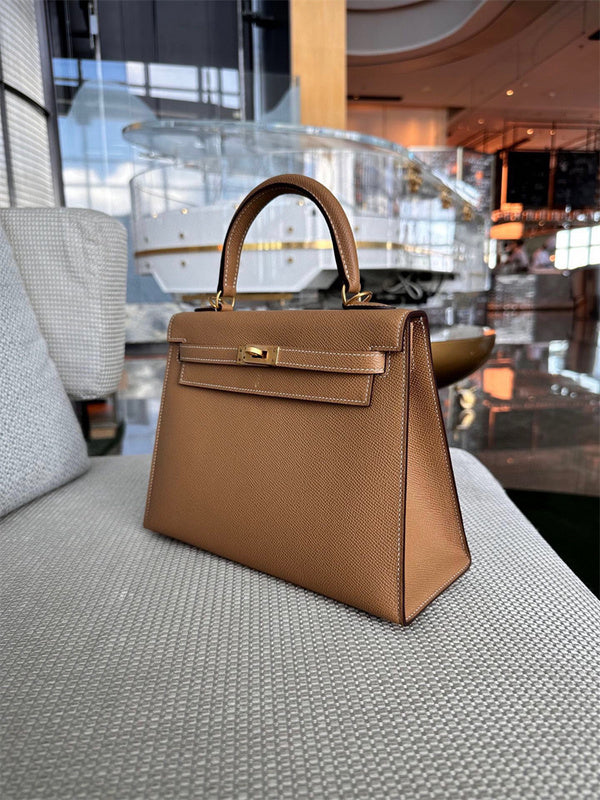  minimalist top-handle bag styled with outfit