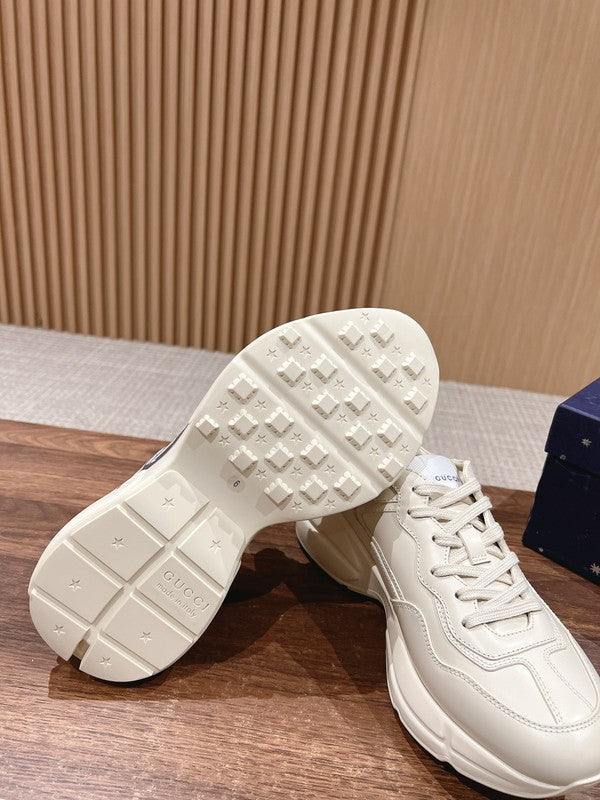 Gucci clean off-white luxury sneakers view 10 padded collar comfort
