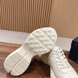 Gucci clean off-white luxury sneakers view 10 padded collar comfort