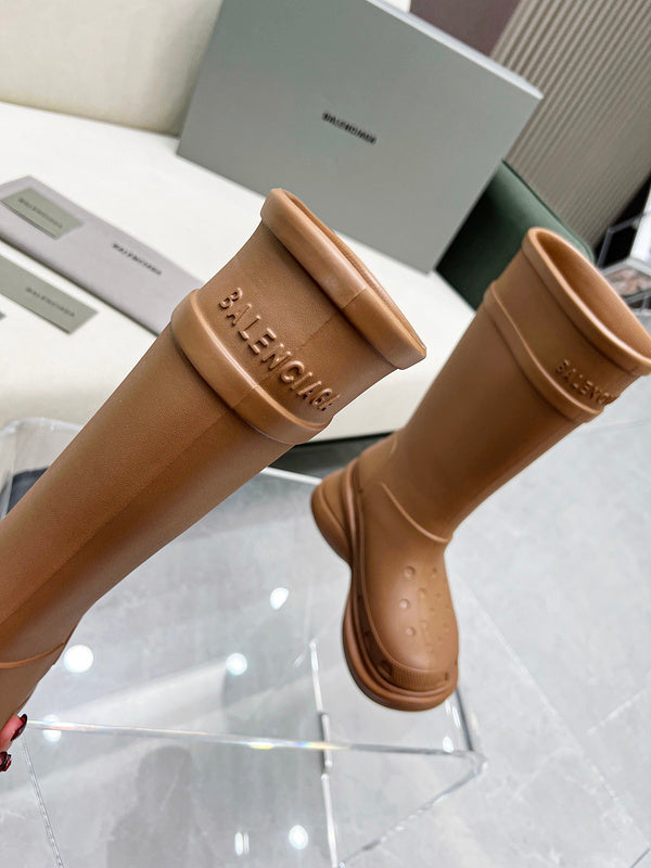 Zivas Charm Timeless Appeal Designer Shoes (Elevated Footwear Essential) – Interior View