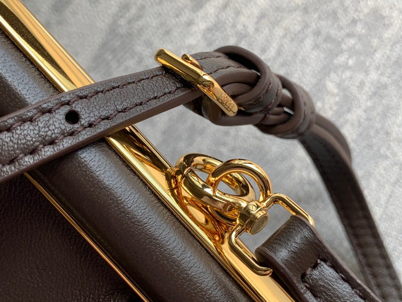 Ziva's Charm handbag – product shot (26cm*9.5cm*18cm)