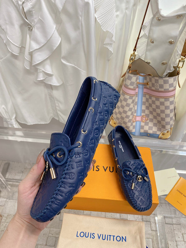 Louis Vuitton shoes Style 335 - back heel detail