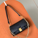  Polished structured bag front view 7