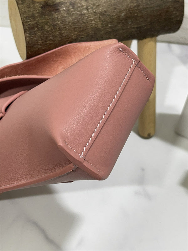 Ziva's Charm handbag – product shot (8cm*4cm*18cm)