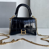 Zivas Charm Modern Minimalist Look Statement Handbag (Considered Detail & Form) – Front View