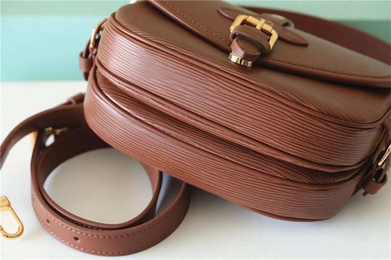  Classic crossbody bag front view 19