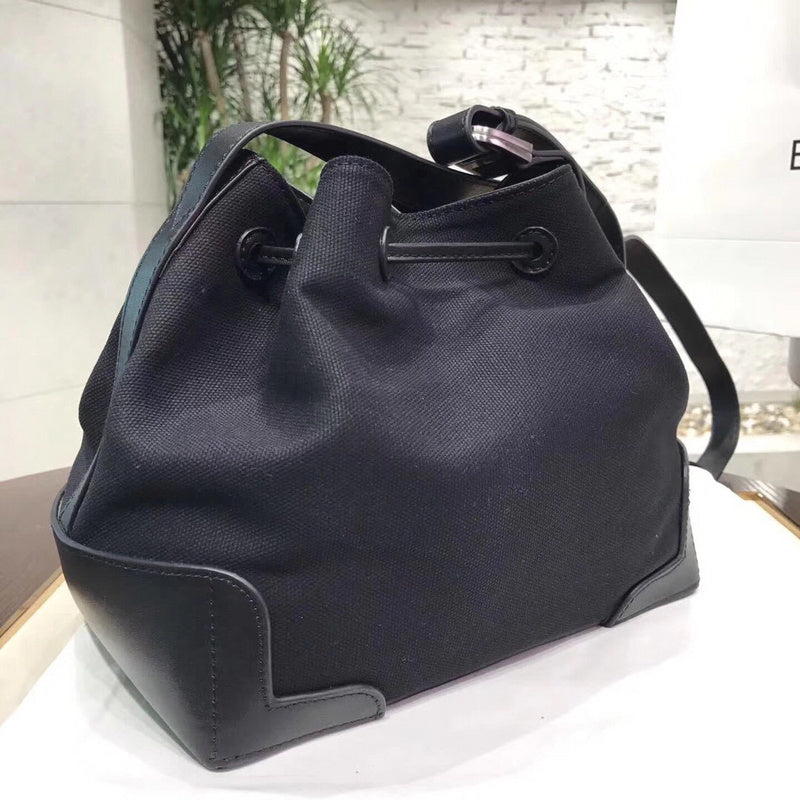 Modern Premium PU Leather Handbag - Modern Structured Build | Women's Designer-Inspired Purse #843 - hardware and detail close-up (image 5) of designer-inspired handbag