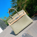 Side view of fluid structured handbag