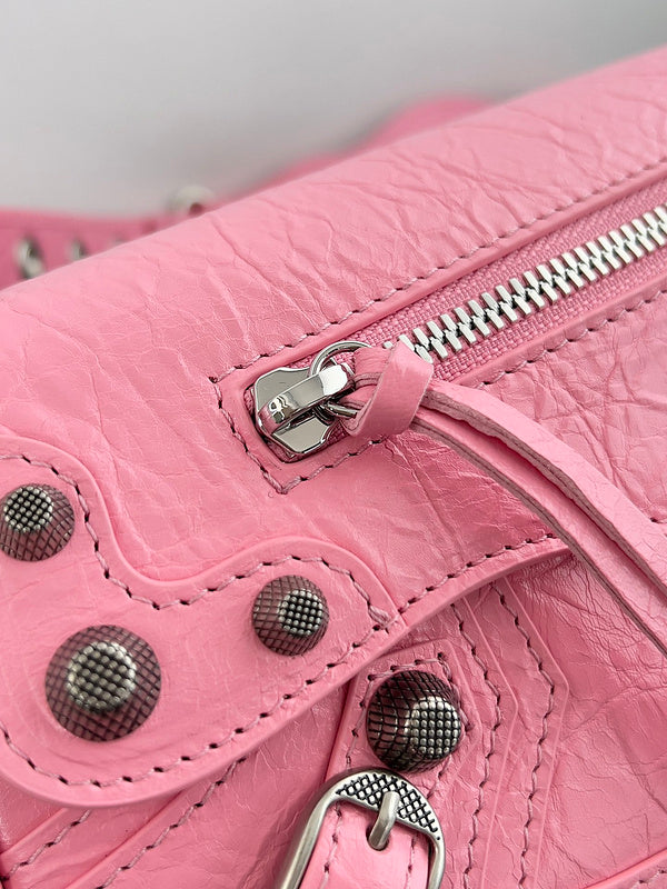 Zivas Charm Signature Style Statement Handbag (Premium Everyday Carry) – Close-Up Detail