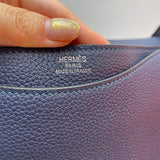  shoulder bag interior and compartment view 15