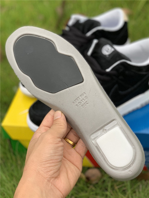 Nike Men's & Women's Designer Lifestyle Shoes — Style 080 hardware detail