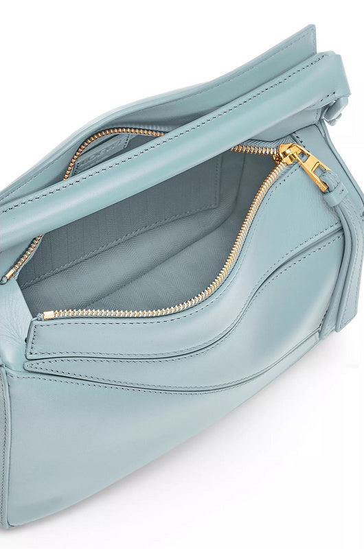 Ziva's Charm handbag – interior view (24cm*16cm*10cm)