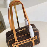 Close-up detail of signature everyday-luxe women's handbag – women's everyday handbag