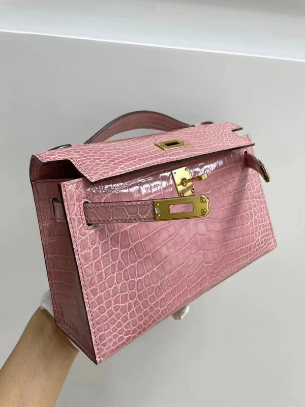 Side view of smart structured handbag