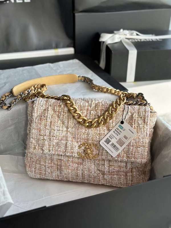 Zivas Charm Chic Craftsmanship Everyday Handbag (Designer-Inspired Craftsmanship) – Front View