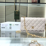  women's handbag, mid design, view 1