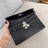  effortless shoulder bag detail view showing craftsmanship 14
