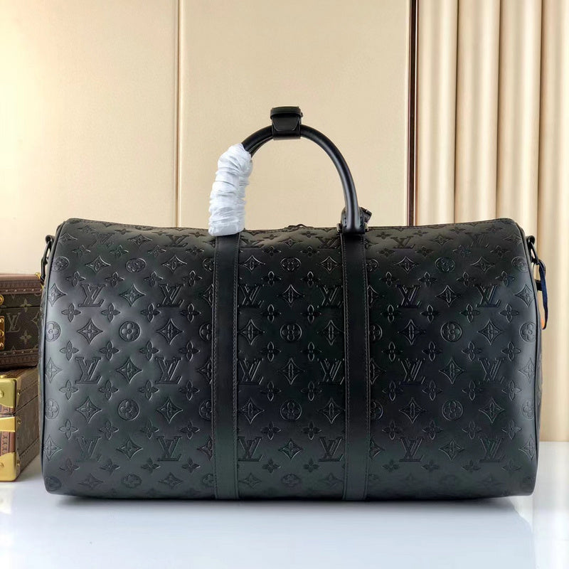 Styled lifestyle shot of statement everyday-luxe women's handbag – women's designer-style accessory