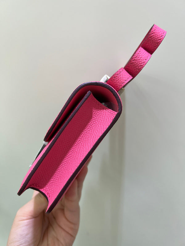 Interior view of fluid premium bag