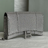 Zivas Charm Effortless Sophistication Statement Handbag (Effortless Style Upgrade) – Close-Up Detail