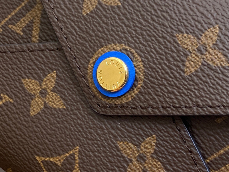  structured bag interior and compartment view