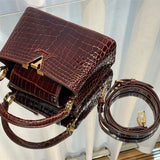  tote bag interior and compartment view
