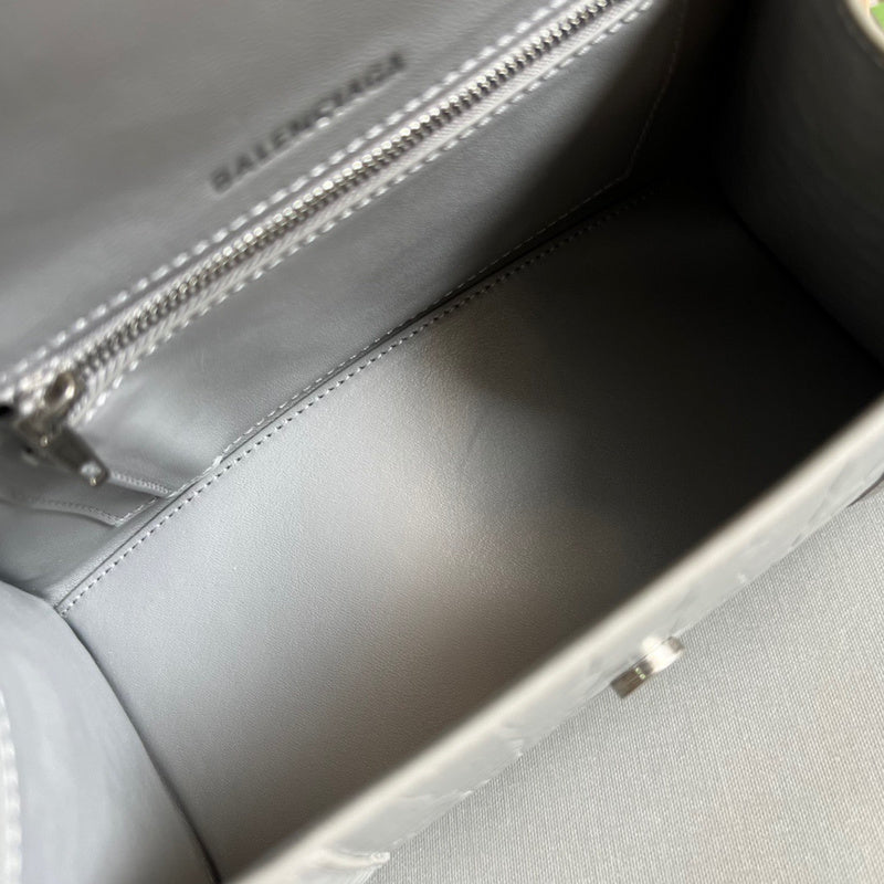 Bold Vegan Leather Handbag - Understated Luxury Look | Women's Premium Handbag #295 - product detail shot (image 10) of designer-inspired handbag