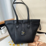 Ziva's Charm handbag – product shot (15cm*18.5cm*18cm)