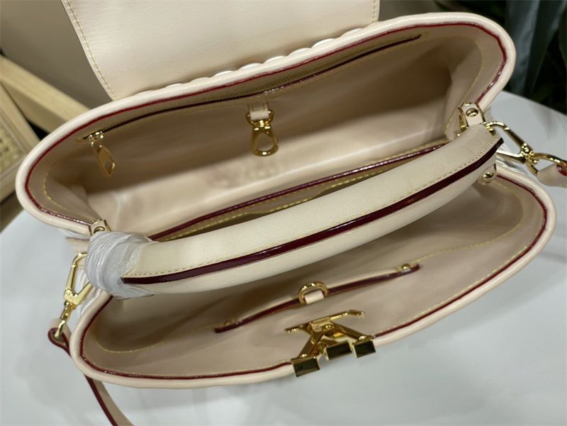  curated carryall bag detail view showing craftsmanship 14