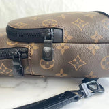 Top view of premium everyday-luxe women's handbag – women's luxury handbag
