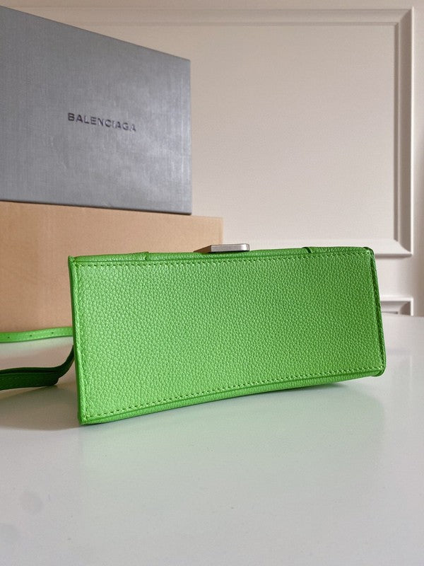 Zivas Charm Effortless Sophistication Premium Handbag (Premium Everyday Carry) – Back View