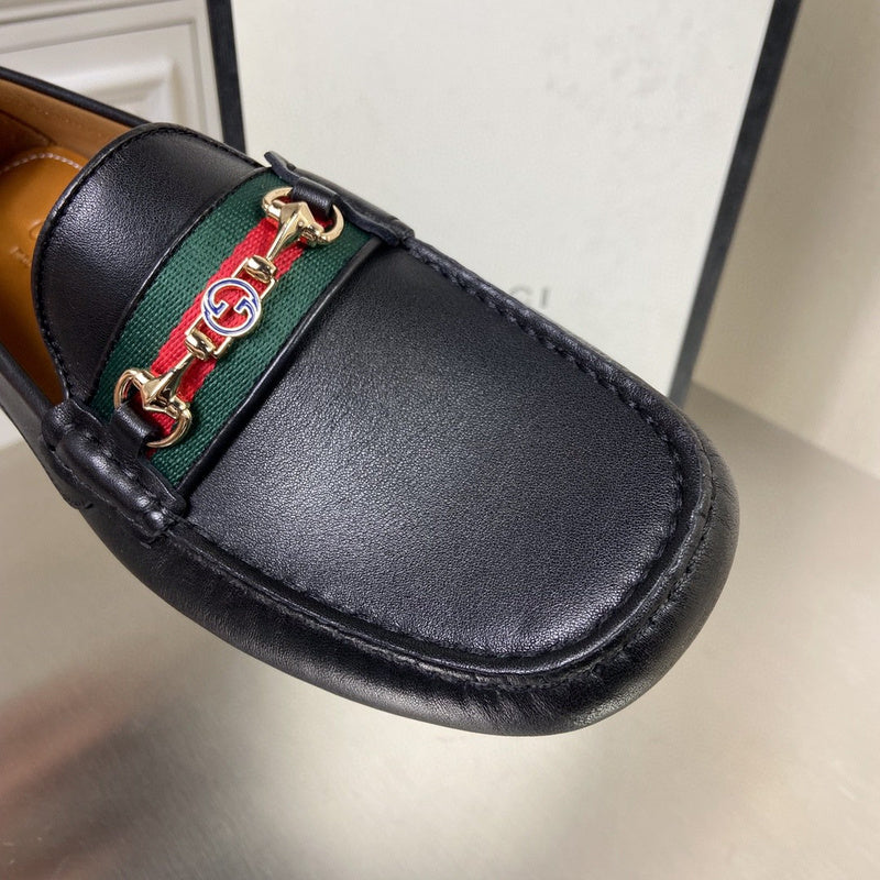 Gucci two-tone luxury sneakers view 6 breathable knit upper