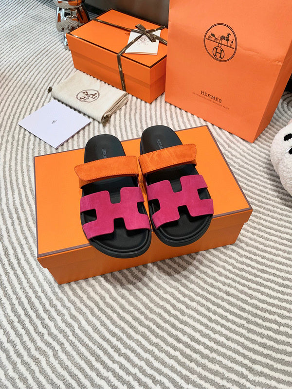 Hermès Grey Gladiator Sandals - Side Profile View