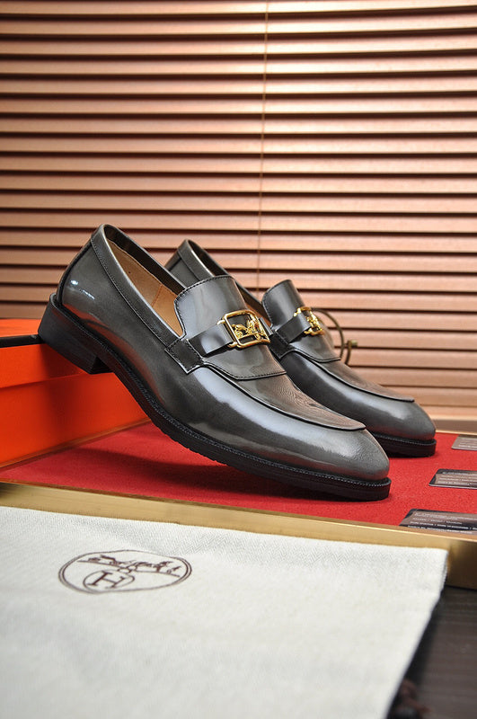 Hermes shoes Style 072 - top view showing design