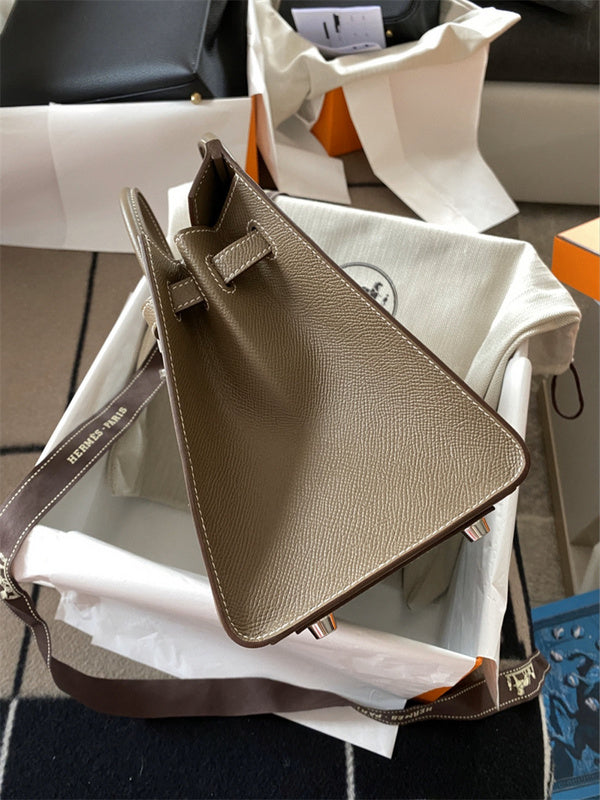  versatile structured bag detail view showing craftsmanship