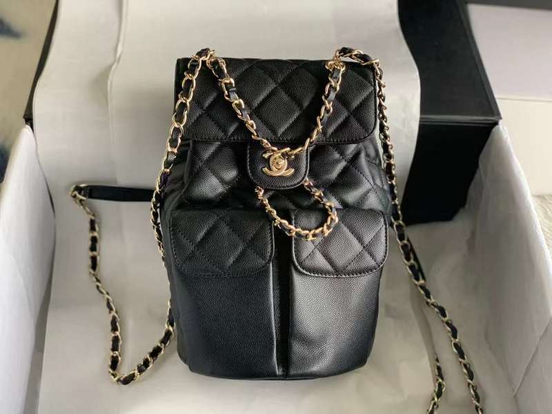 Zivas Charm Effortless Elegance Luxury Handbag (Considered Detail & Form) – Detail View