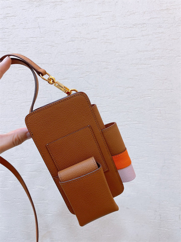 Balanced handbag styled for everyday wear