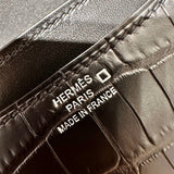  Minimalist satchel front view 7