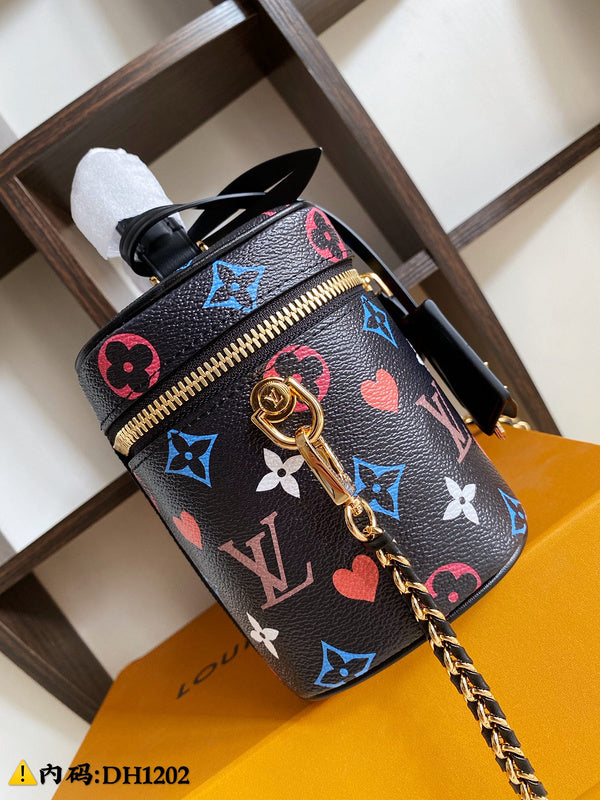 Side profile of structured sleek women's handbag – women's luxury handbag