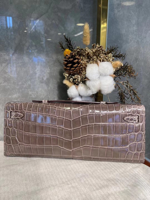 Fluid bag women's premium everyday handbag