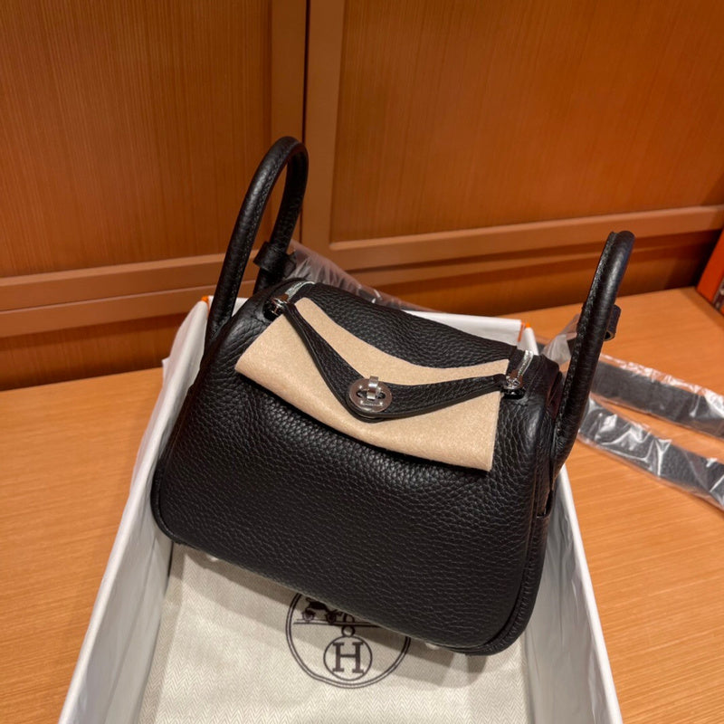 Poised bag women's premium everyday handbag