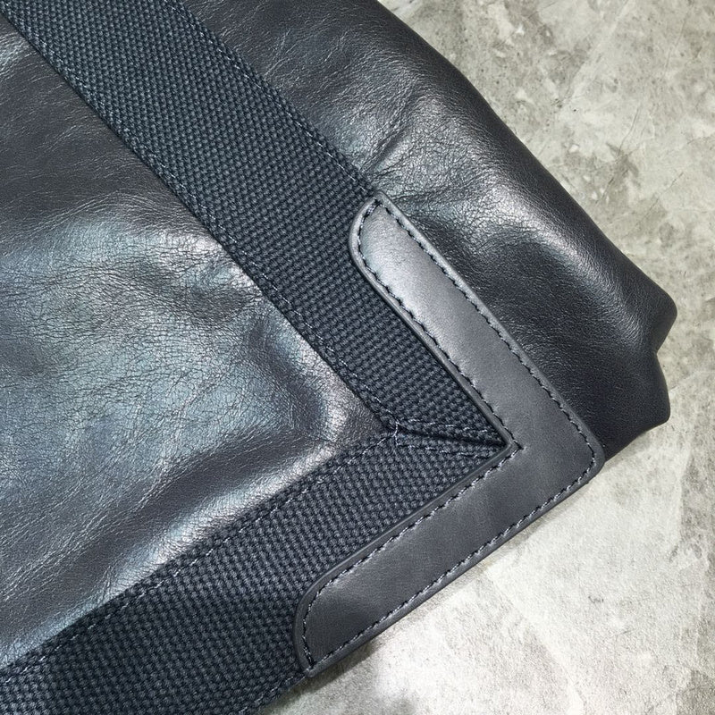Modern Premium PU Leather Handbag - Modern Structured Build | Women's Statement Accessory #785 - hardware and detail close-up (image 5) of designer-inspired handbag