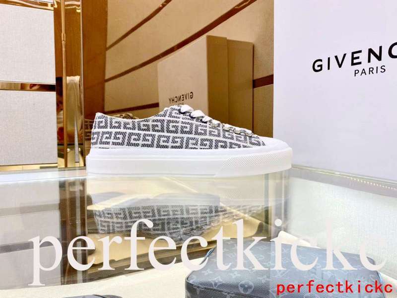 Givenchy shoes Style 121 - side profile detail