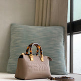 Ziva's Charm handbag – detail view (17cm*18cm*8cm)