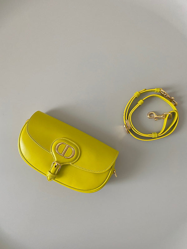 Handle and strap detail of statement sleek women's handbag – women's designer-style accessory