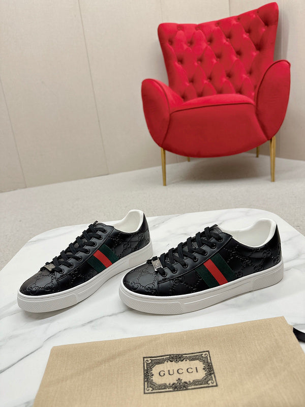 Gucci classic monochrome luxury sneakers view 4 heritage-inspired look
