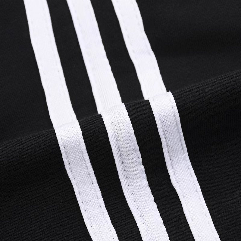 Texture and finish detail of Balenciaga luxury piece style No.184