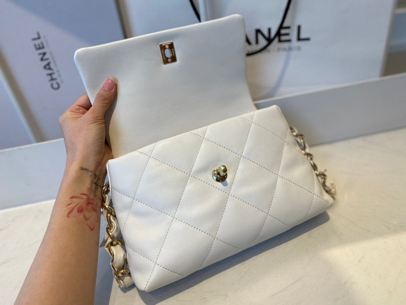  mid purse view 6