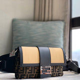 Ziva's Charm handbag – detail view (28cm*7cm*18cm)